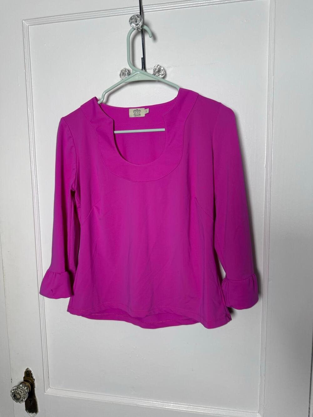 Katherine Way Marco Deep Pink Slinky Stretch 3/4 Ruffle Bell Sleeve Top Size SM